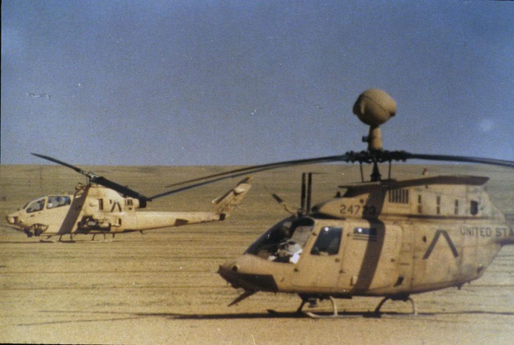 Helicópteros OH-58 Kiowa y AH-1F Cobra del “Segundo de Caballería” en febrero de 1991