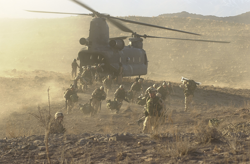 La Operación Anaconda fue posible, entre otras cosas, gracias al riesgo asumido por los pilotos de los Chinook y Black Hawk