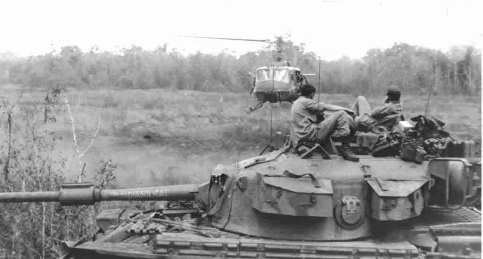 Carro de combate australiano Centurion Mk-5-1 en Vietnam (colección del autor)