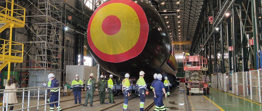 Submarino S-81 "Isaac Peral" antes de la ceremonia de amadrinamiento. Autor - Christian D. Villanueva López