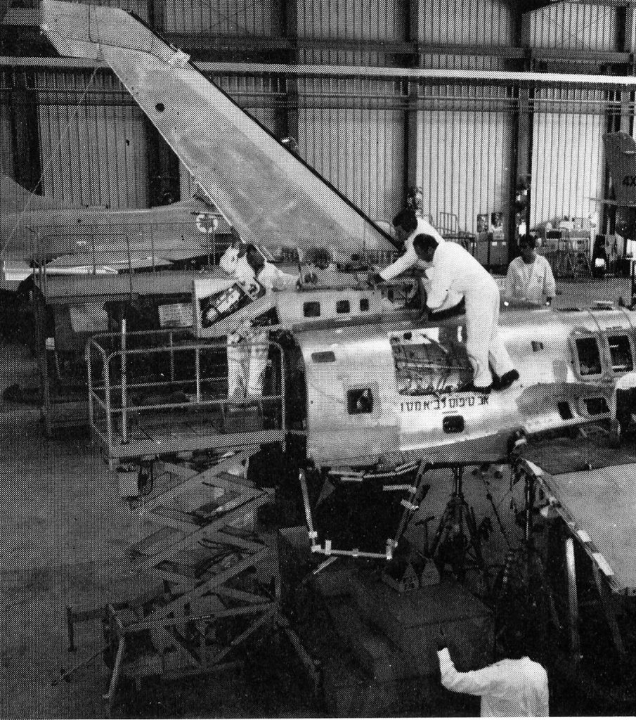 Uno de los prototipos del IAI Lavi en construcción. Fuente - IAI.