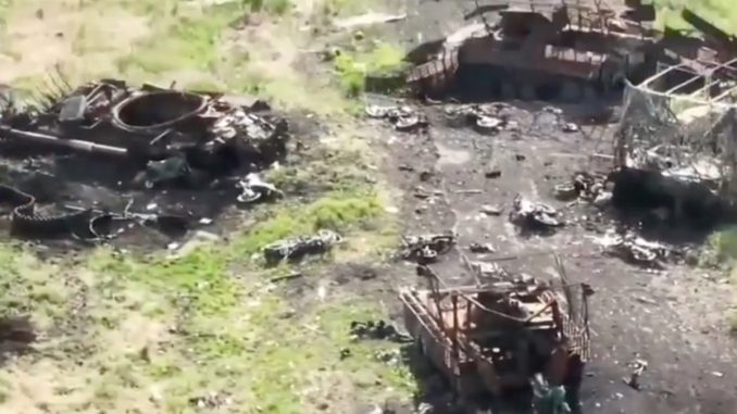 Medios acorazados y mecanizados rusos destruidos durante una acción en el sector de Vuhledar